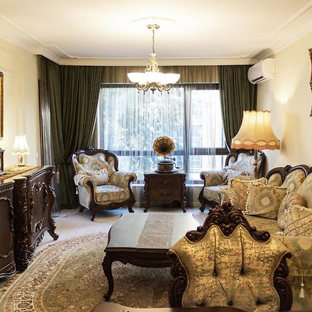 Central Luxury Antique Apartment Varna Eksteriør billede