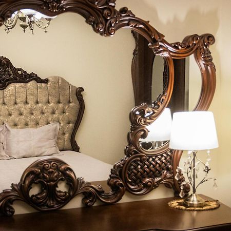 Central Luxury Antique Apartment Varna Eksteriør billede
